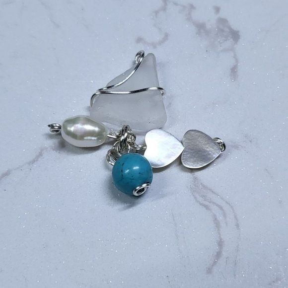 Gold filled and silver handmade pendants sea glass pearls - Picture 5 of 7